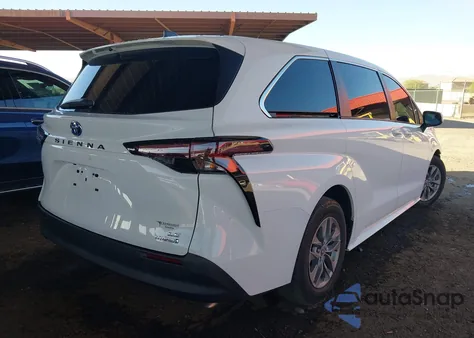 2023 Toyota Sienna Le z USA, uszkodzony, nr VIN 5TDKRKEC1PS169500